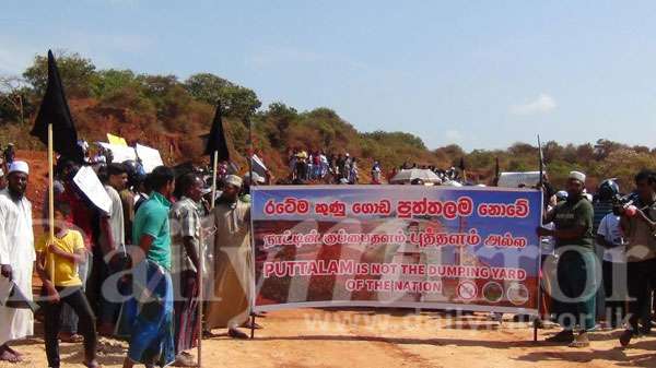 Protest against Aruwakkalu Solid Waste Disposal Project